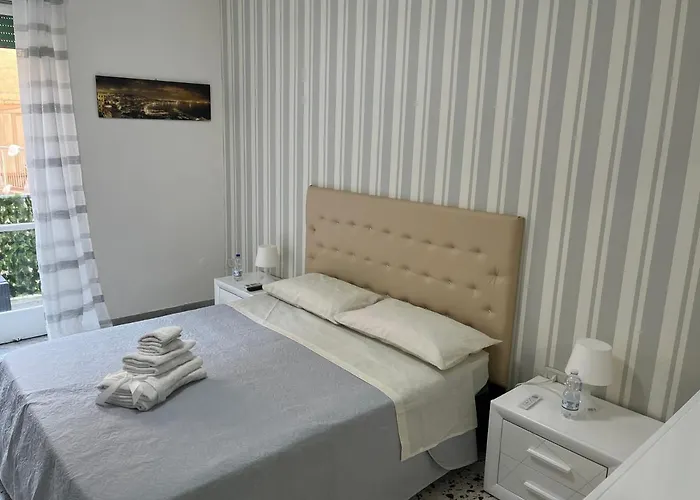 Rosy Νάπολη