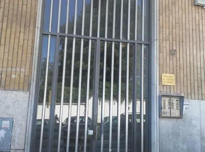 Rosy Bed and Breakfast 3*