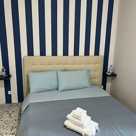 Rosy 3* نابولي