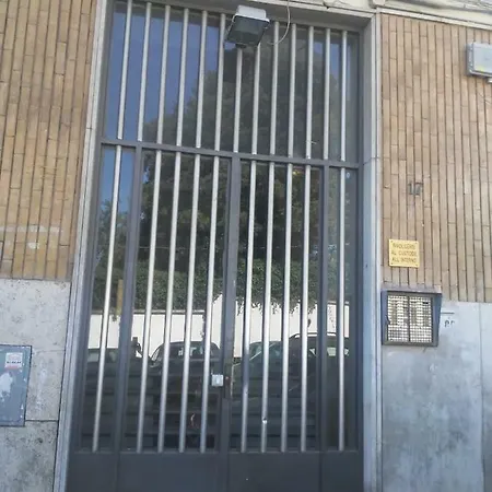 Rosy Bed & Breakfast 3*