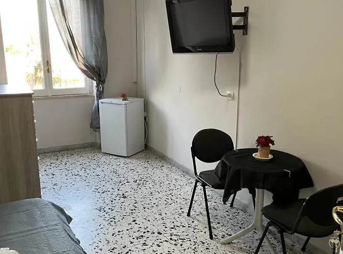 Rosy فندق مبيت وإفطار